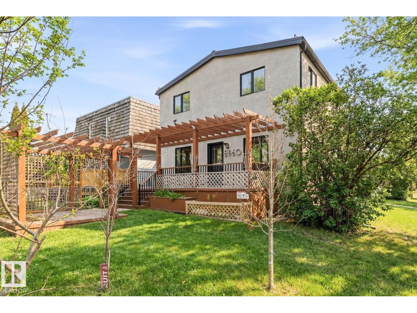 8860 93 ST NW, Edmonton