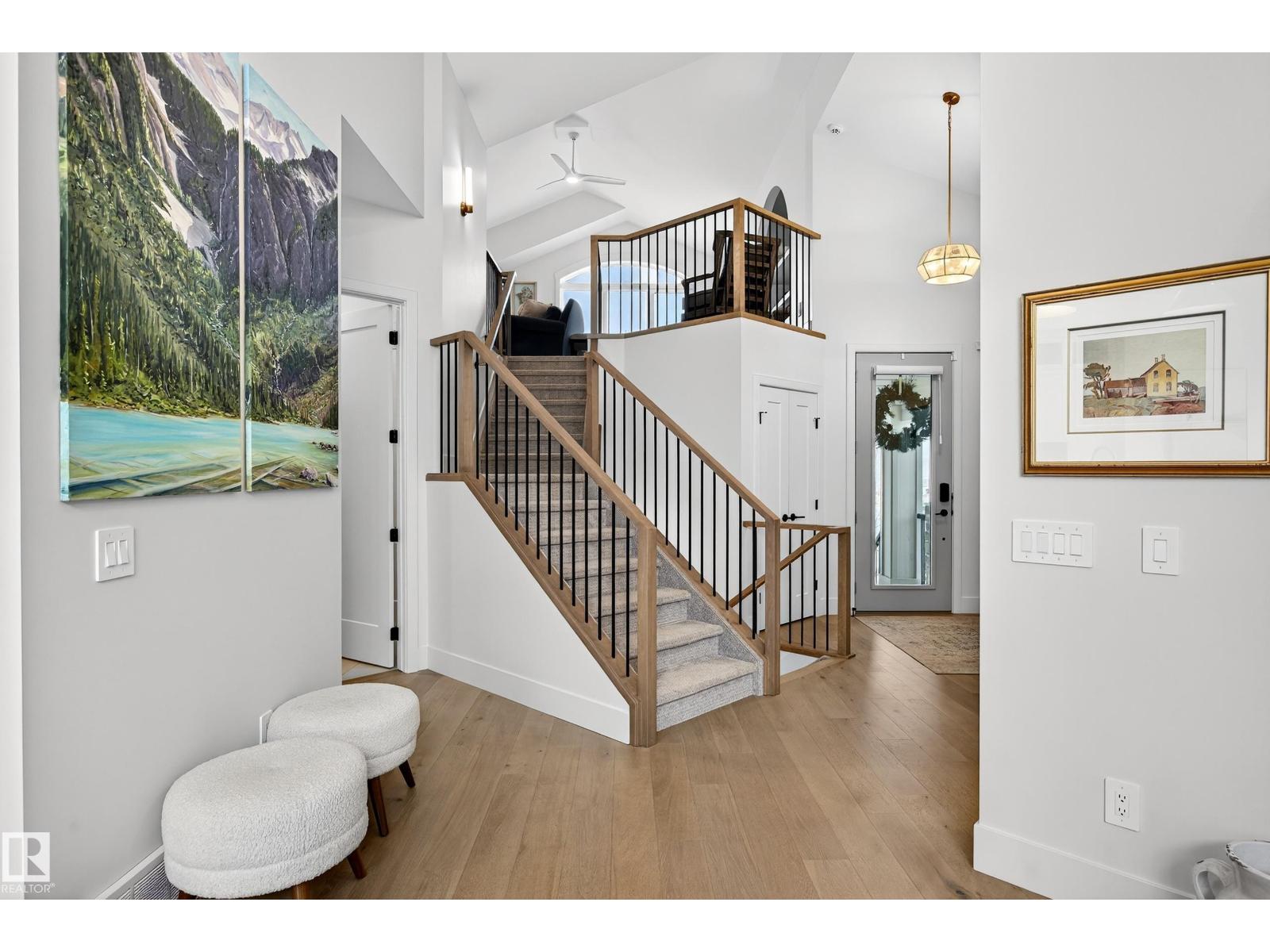 14 JANE PT, St. Albert