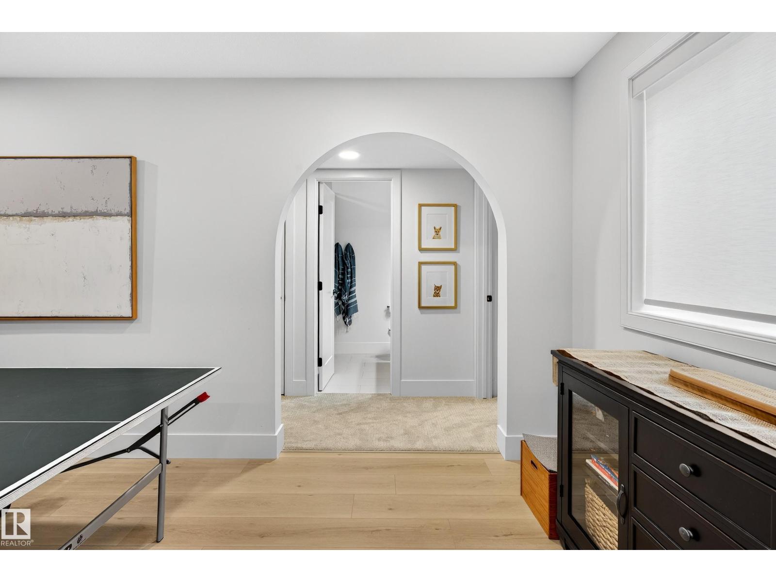 14 JANE PT, St. Albert