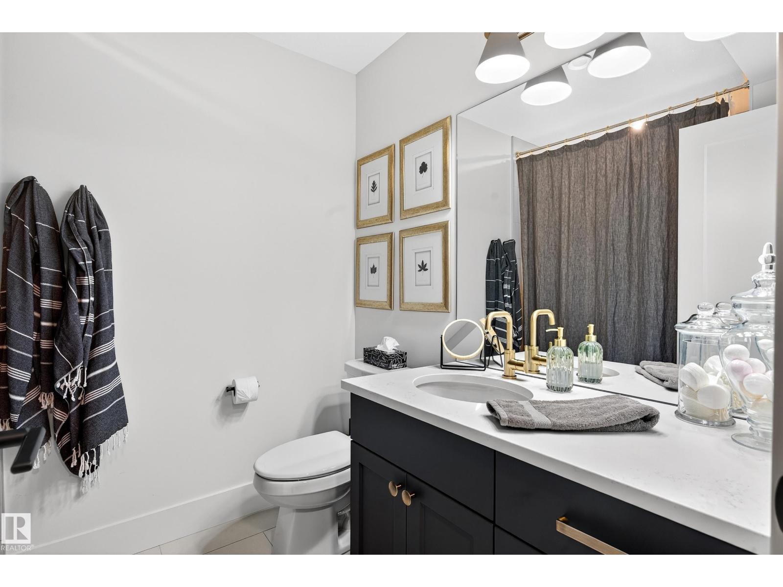 14 JANE PT, St. Albert