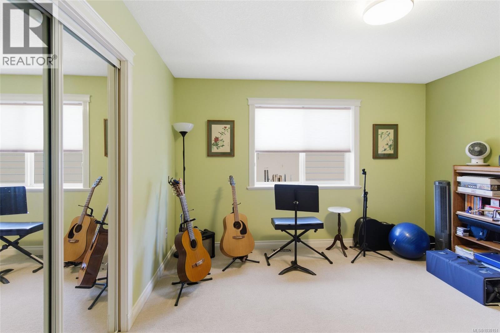 6509 Kestrel Cres - 37