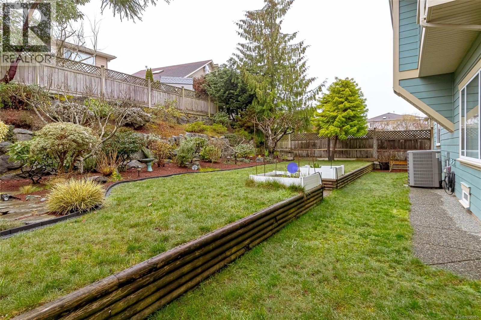 6509 Kestrel Cres - 65