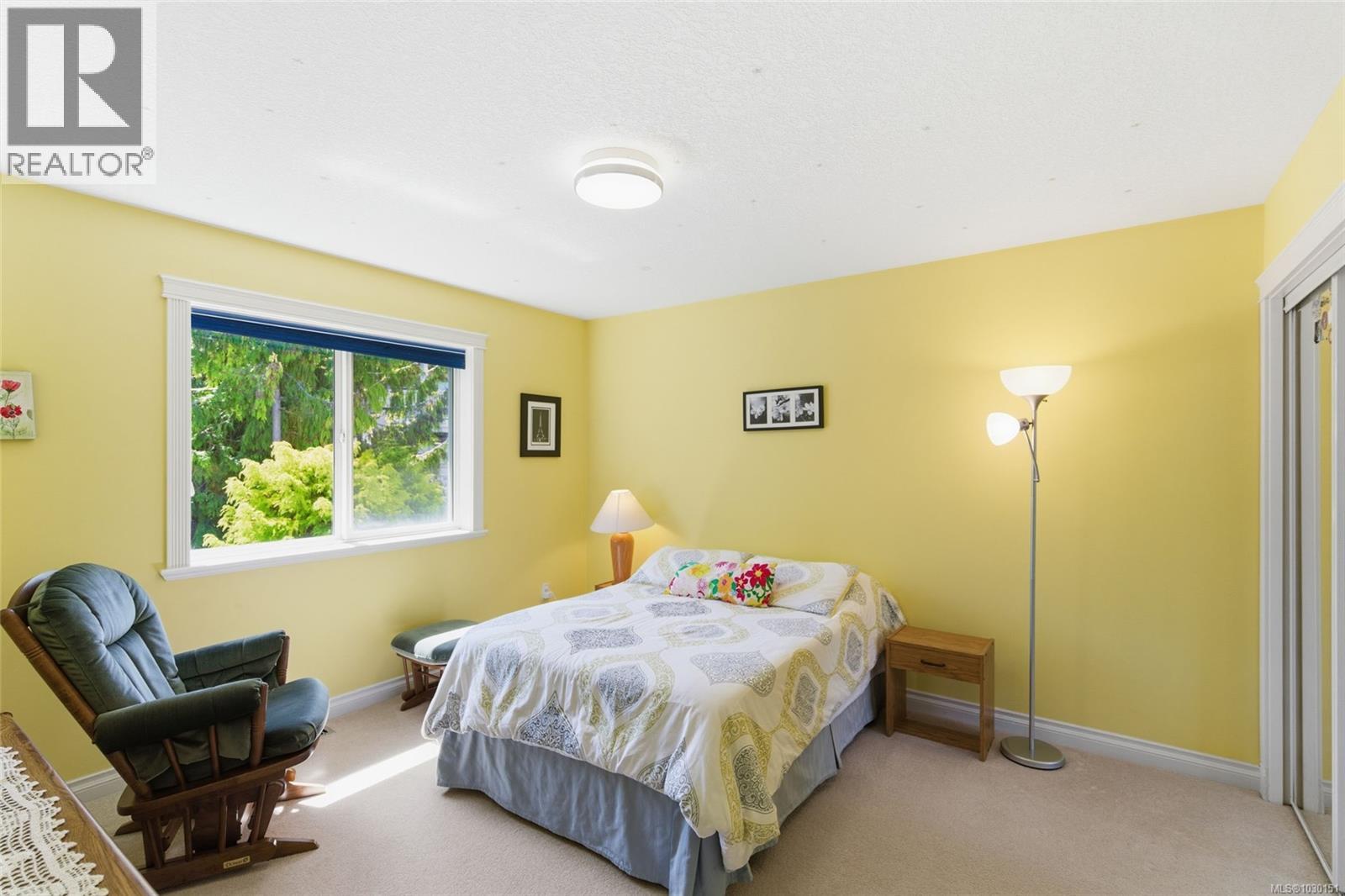 6509 Kestrel Cres - 38