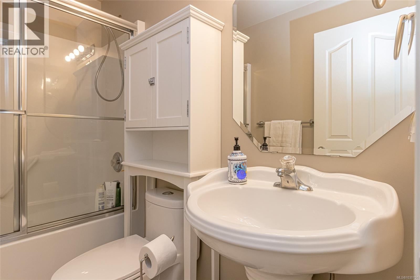6509 Kestrel Cres - 46