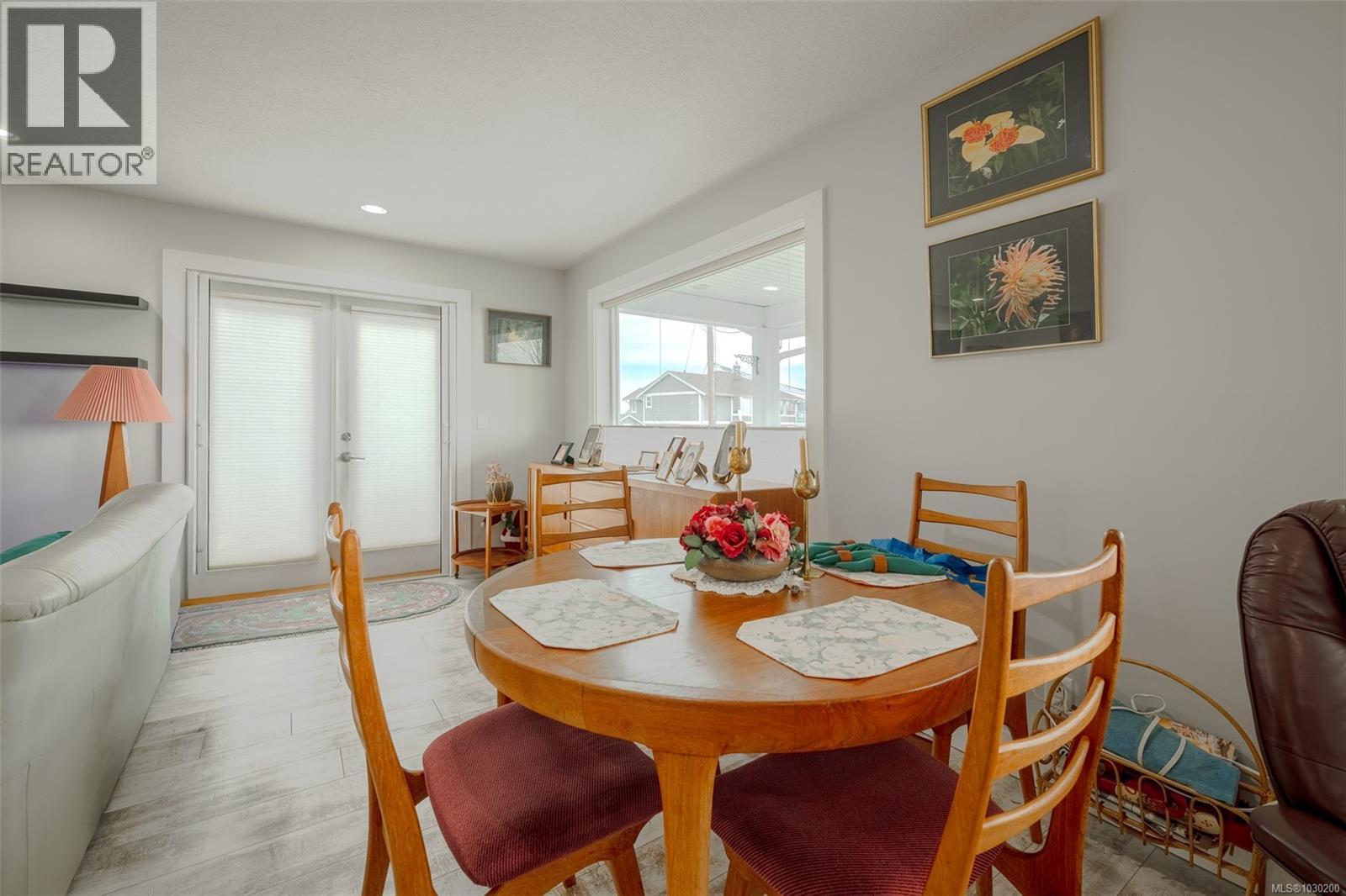 #11 606 Farrell Rd - 13