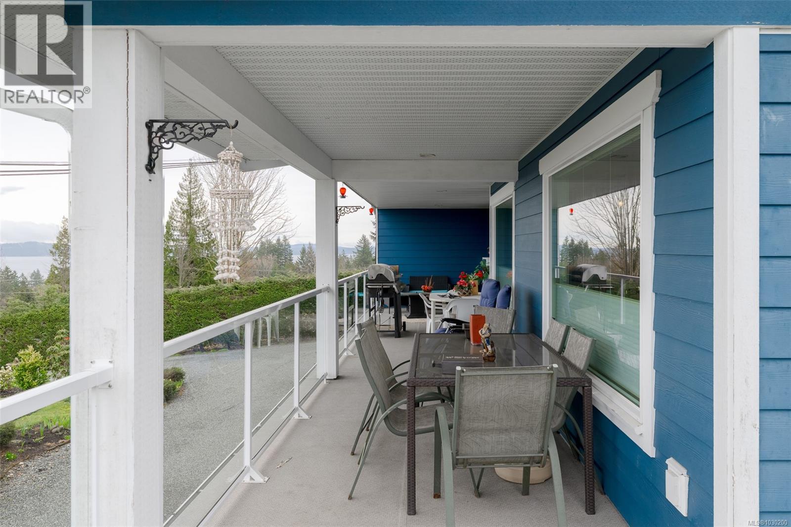 #11 606 Farrell Rd - 33