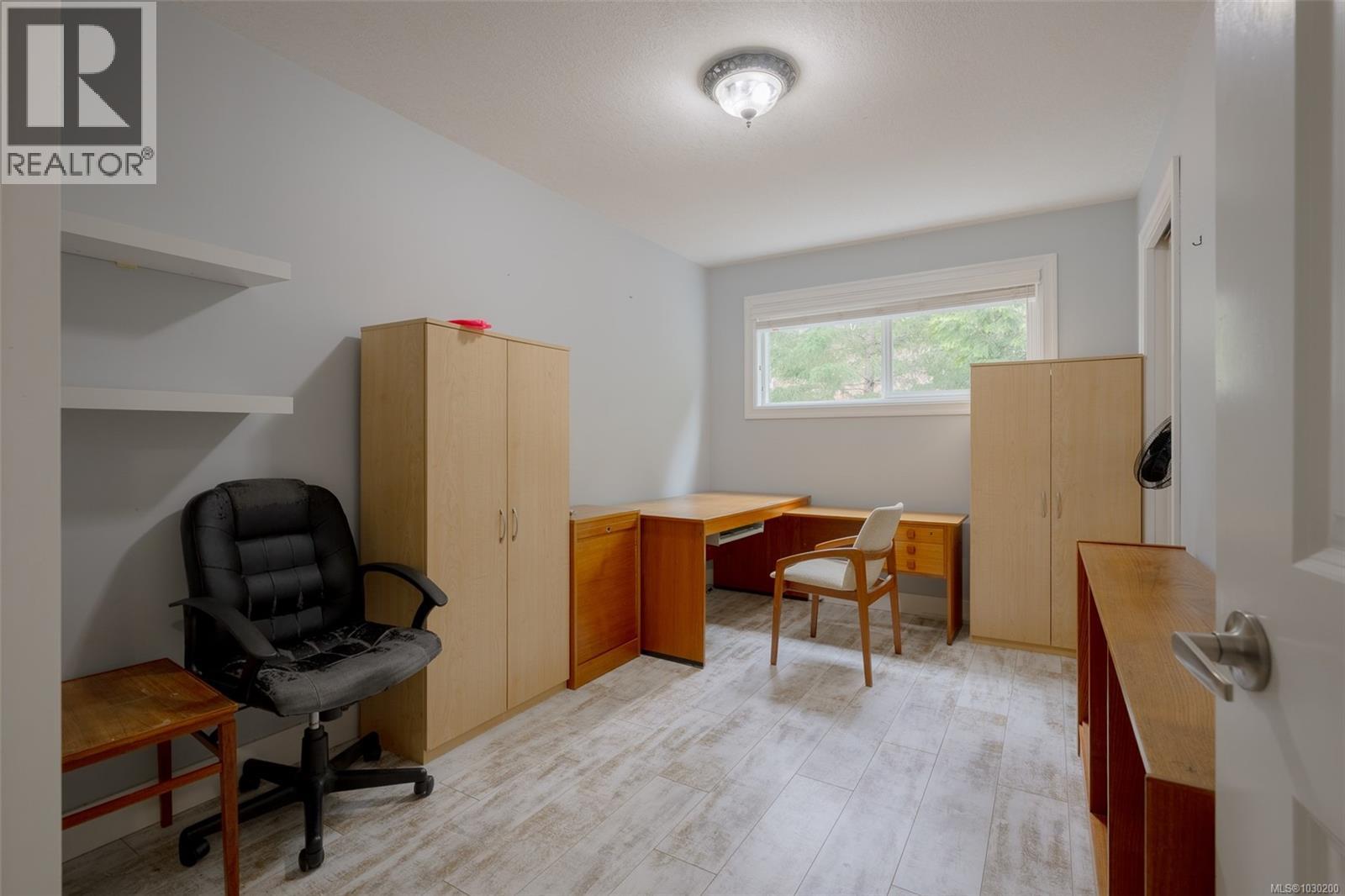 #11 606 Farrell Rd - 27