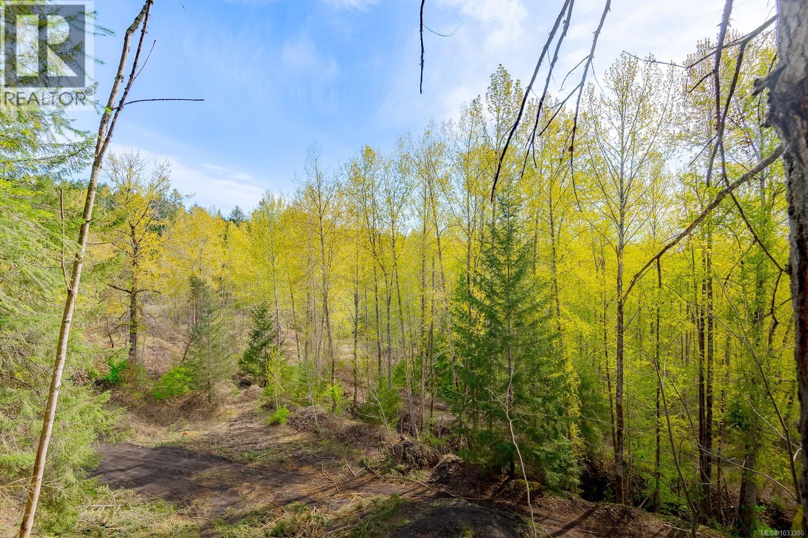 1685 Spruston Rd, Nanaimo