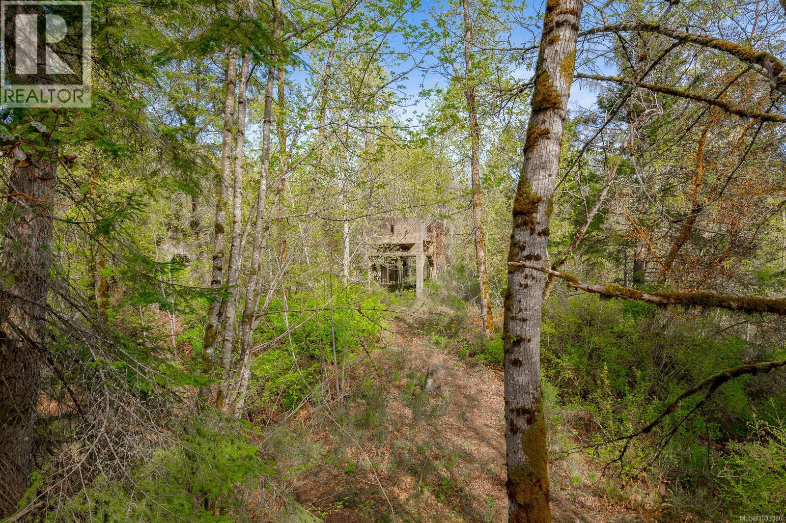 1685 Spruston Rd, Nanaimo