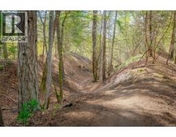 1685 Spruston Rd, Nanaimo, BC V9X1S8 Photo 35