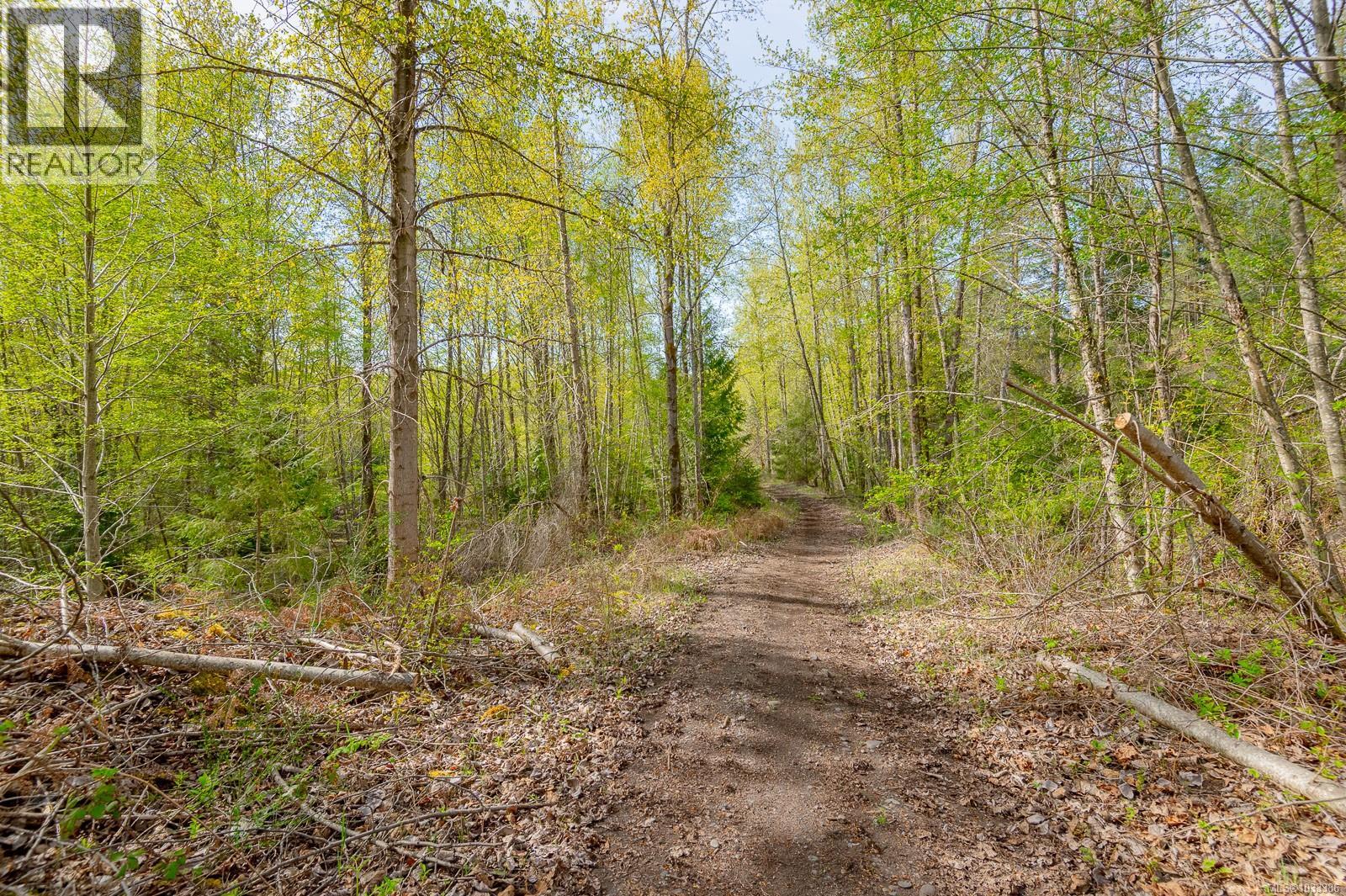 1685 Spruston Rd, Nanaimo