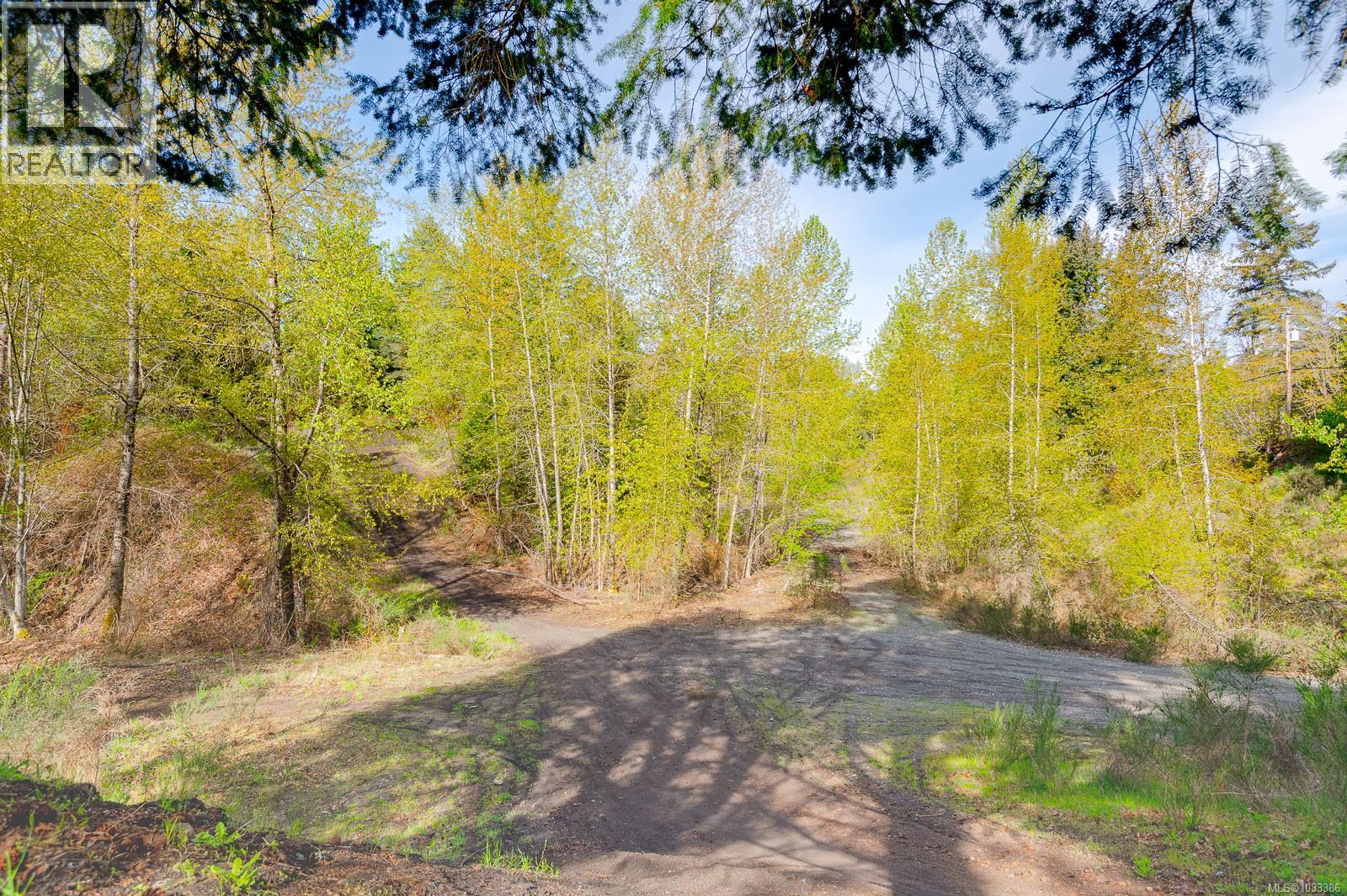 1685 Spruston Rd, Nanaimo