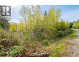 1685 Spruston Rd, Nanaimo, BC V9X1S8 Photo 17