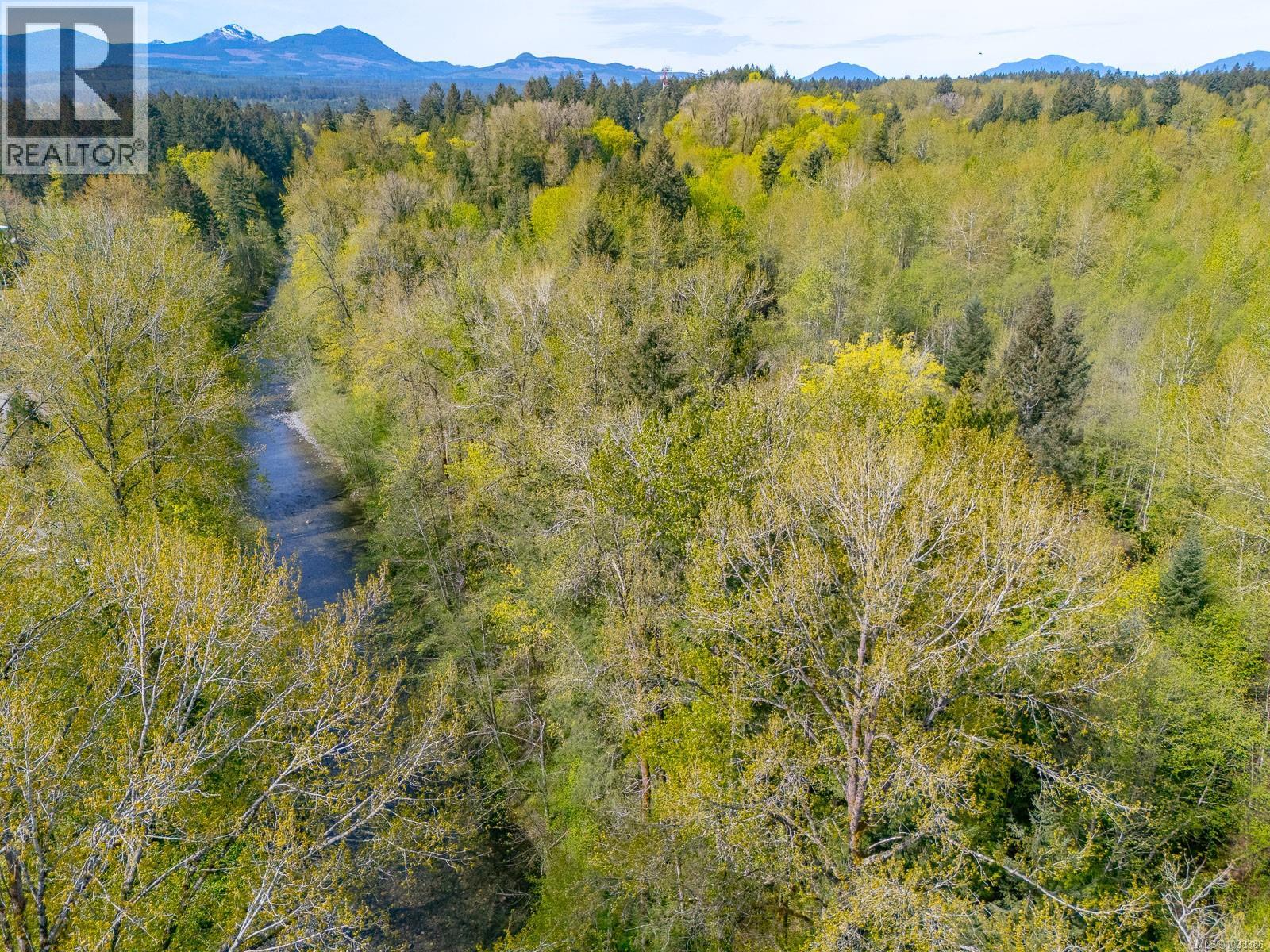 1685 Spruston Rd, Nanaimo