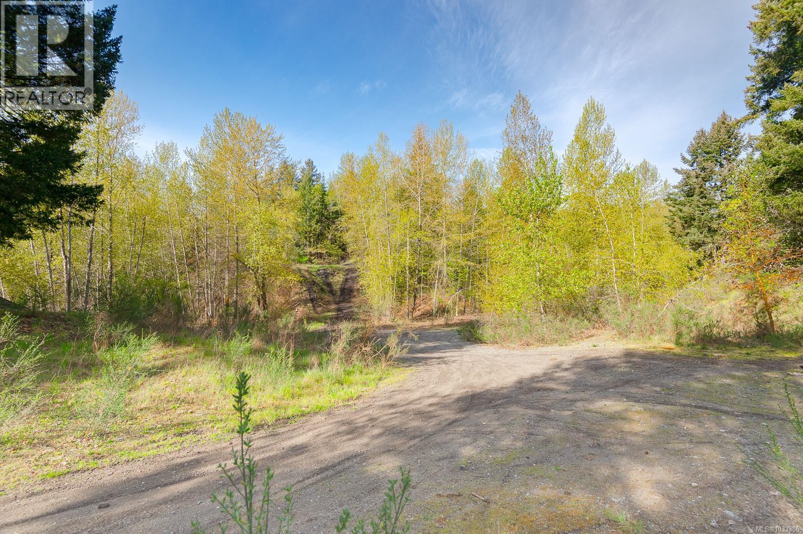 1685 Spruston Rd, Nanaimo