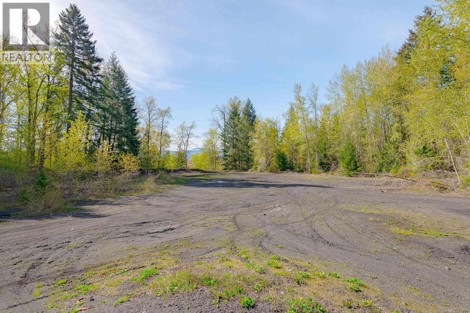 1685 Spruston Rd, Nanaimo
