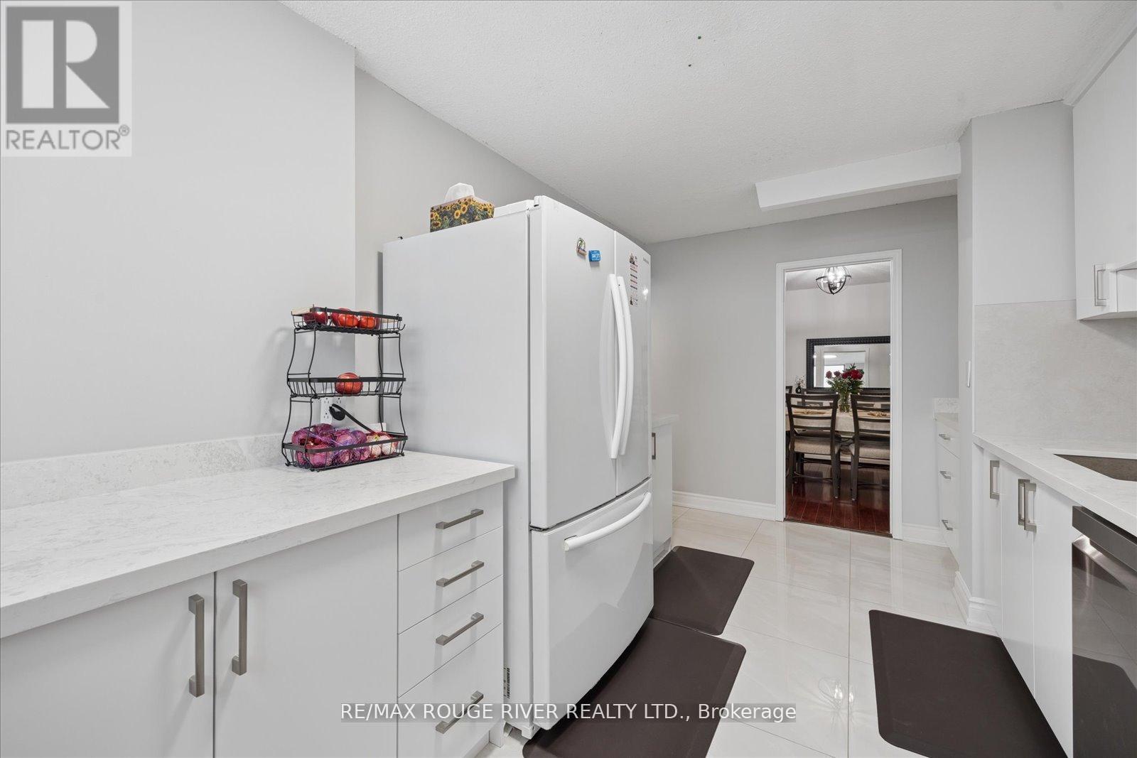 #1504 100 WINGARDEN COURT - 12