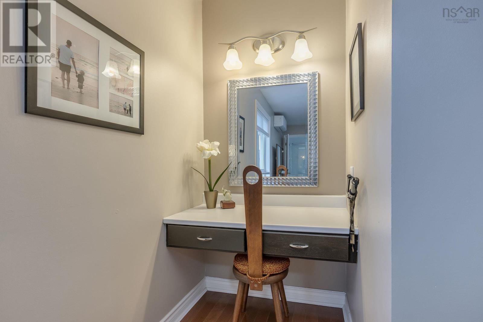 10 Abbey Dale Court - 31
