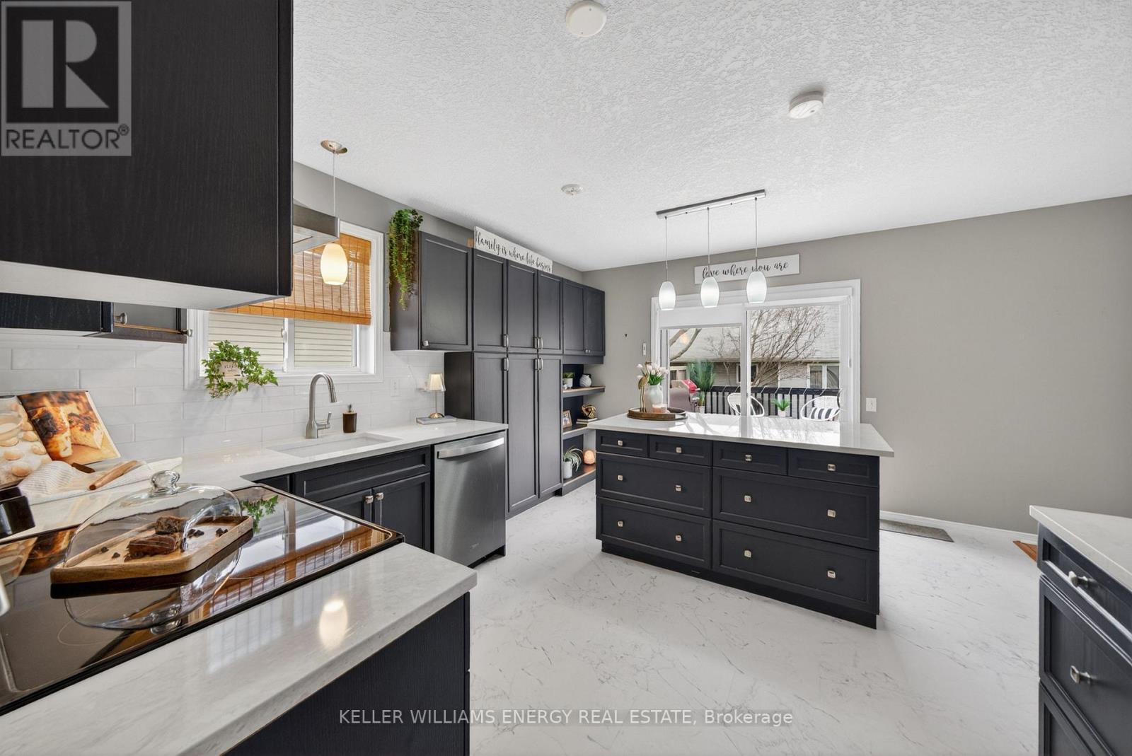 35 CRETNEY DRIVE — photo 17