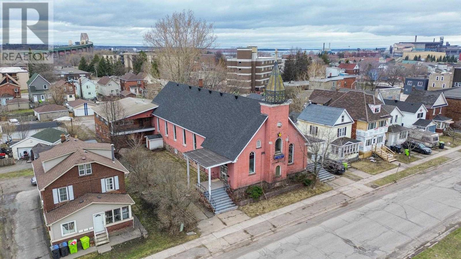 549 Cathcart ST - 12