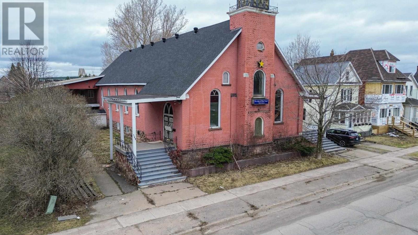 549 Cathcart ST - 2