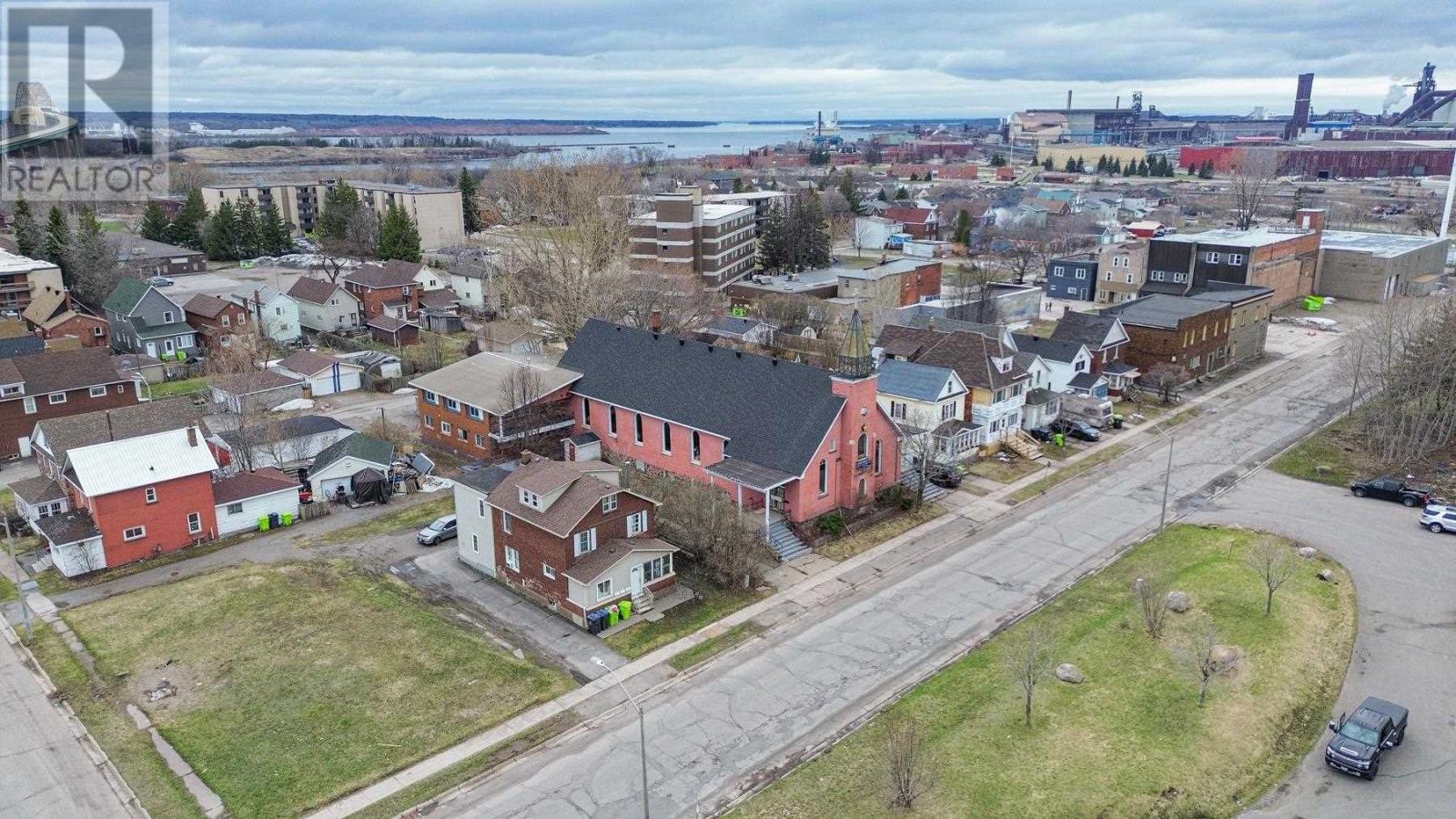 549 Cathcart ST - 7