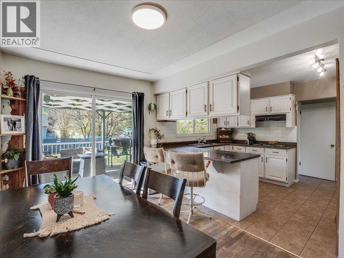 814 10th Street - 12