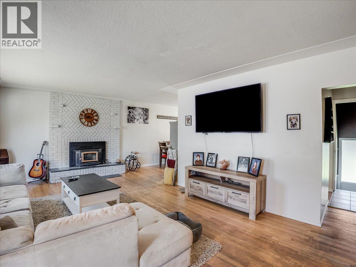 814 10th Street - 18