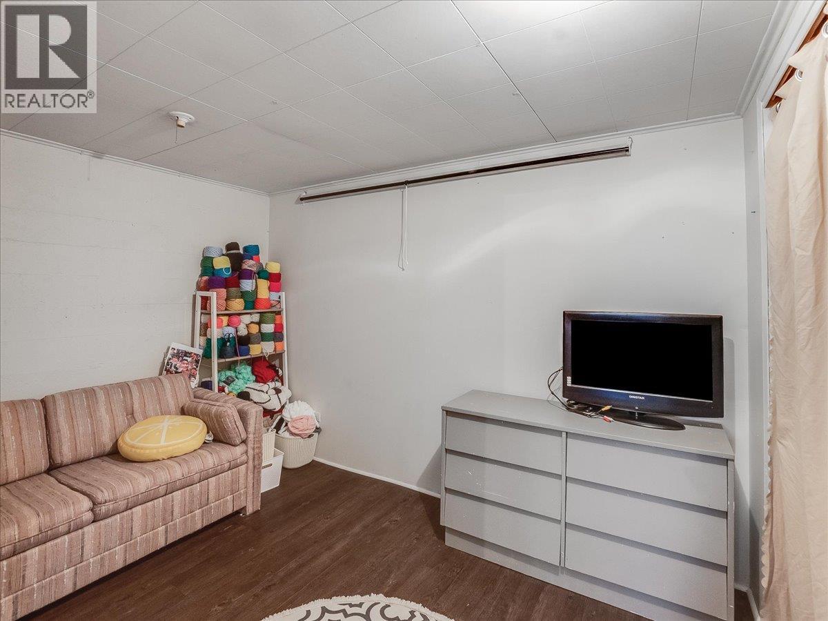 814 10th Street - 32