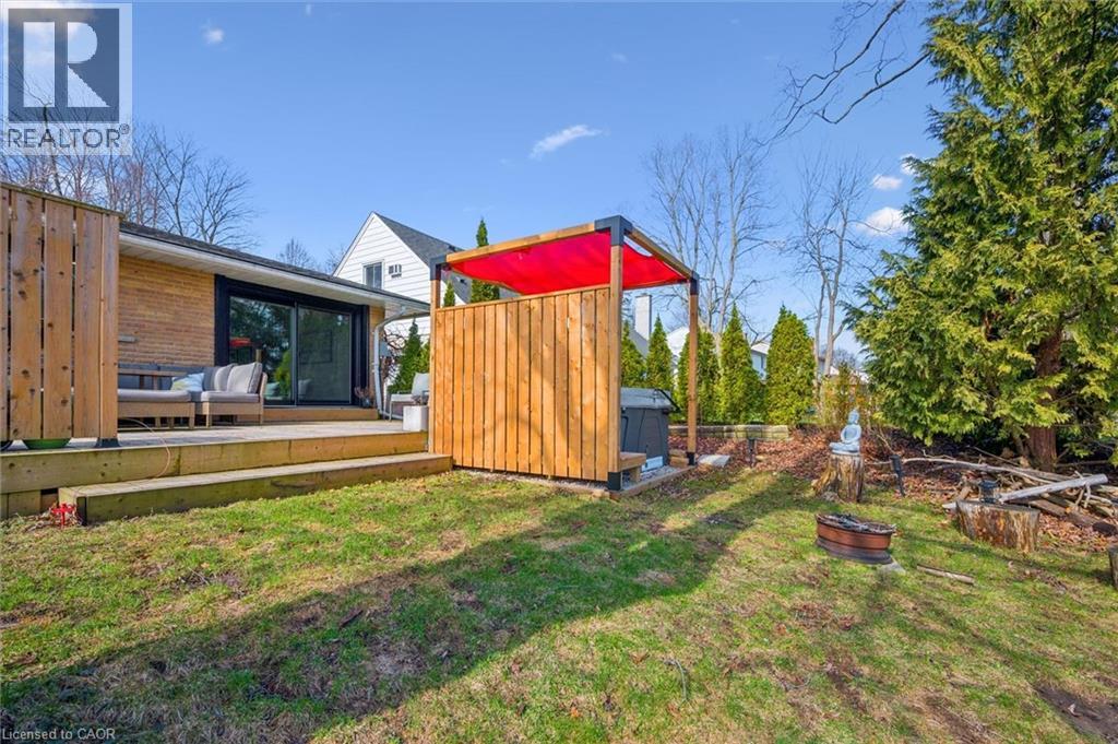 144 RIPPLEWOOD Crescent — photo 38