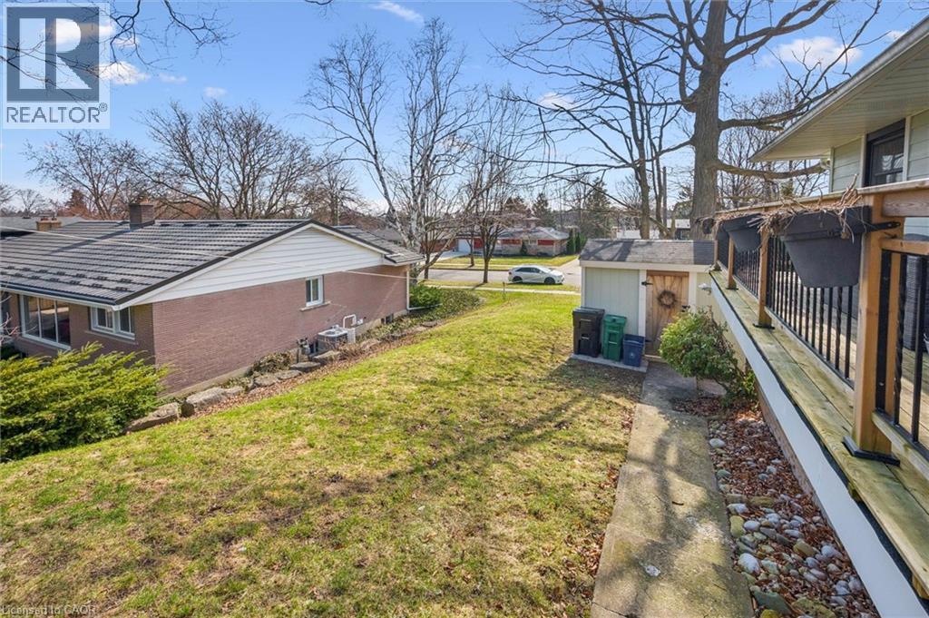 144 RIPPLEWOOD Crescent — photo 44