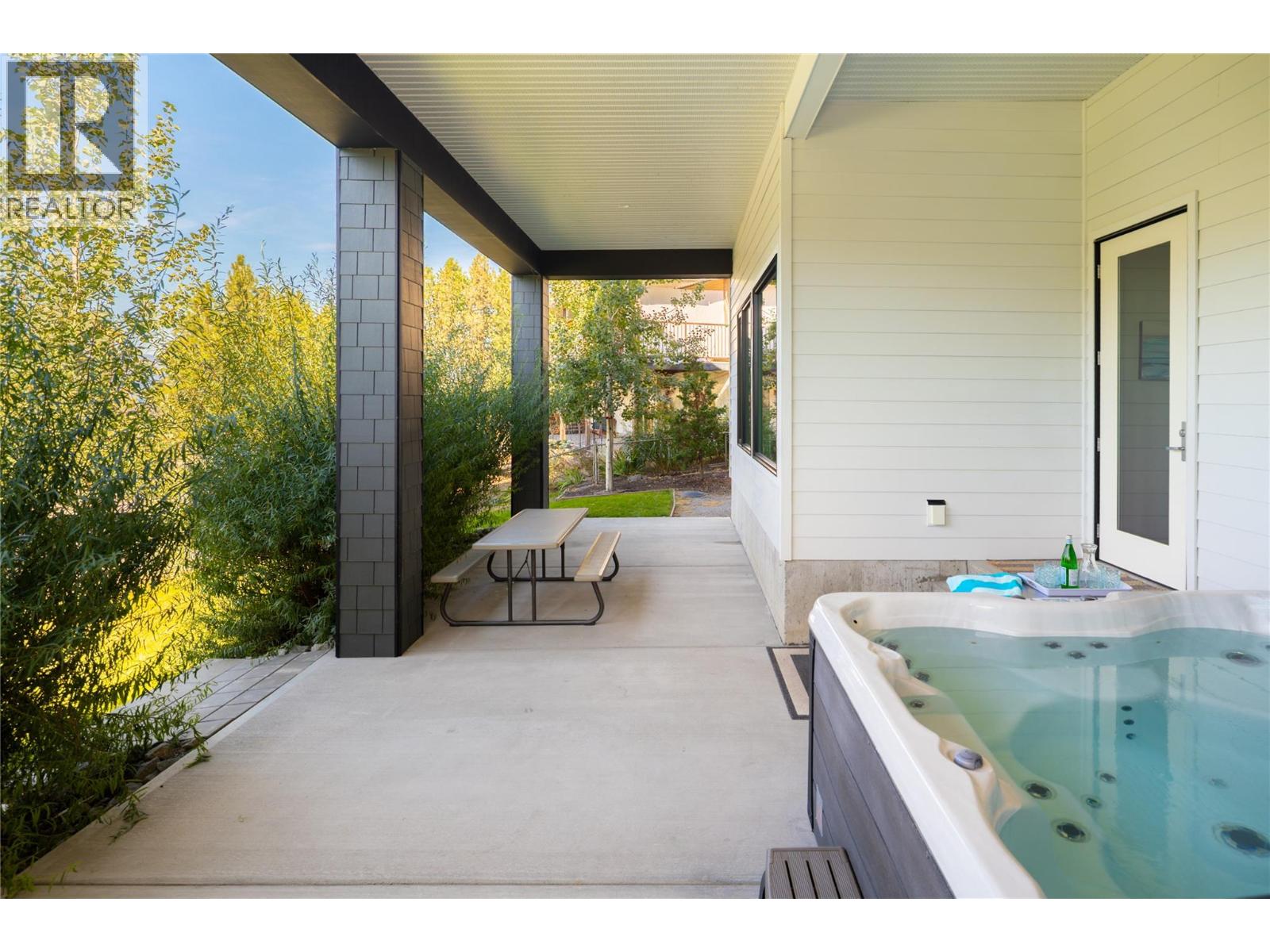  2155 PALY Road, Kelowna