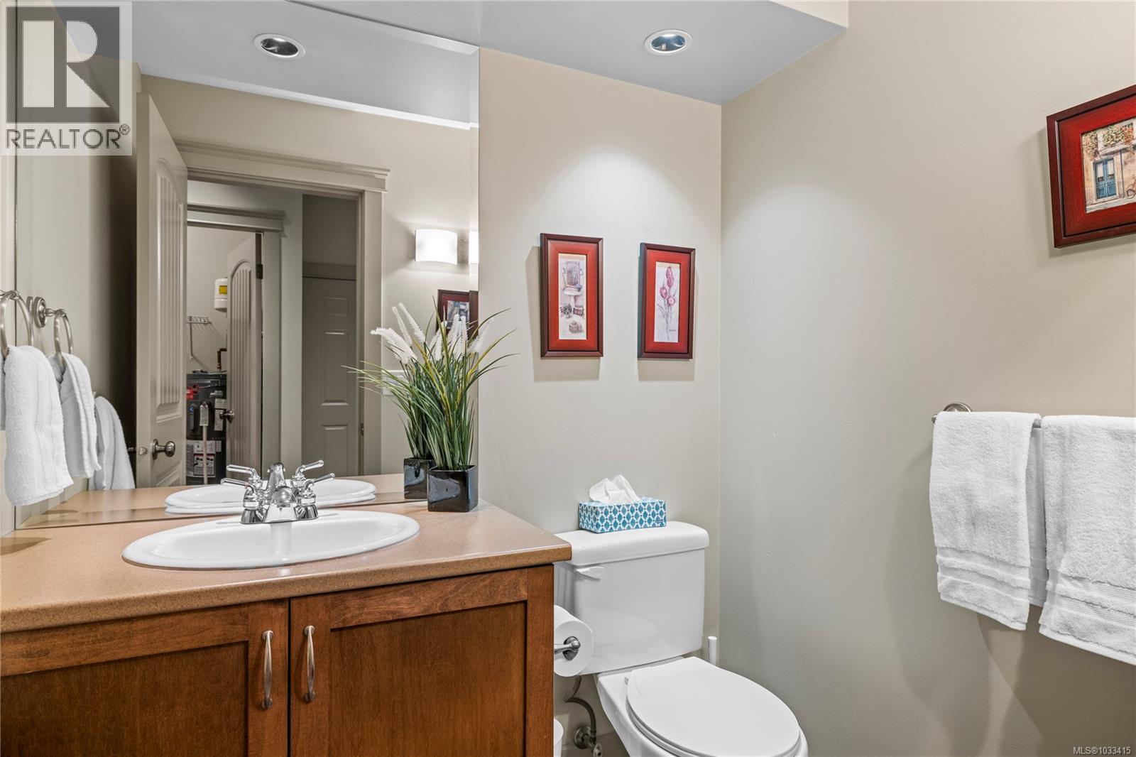 6425 Pachena Pl - 21