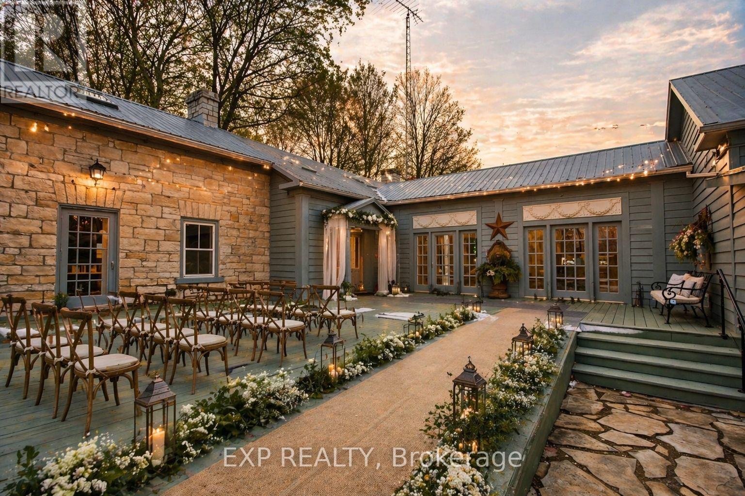 Concept for outdoor wedding seating