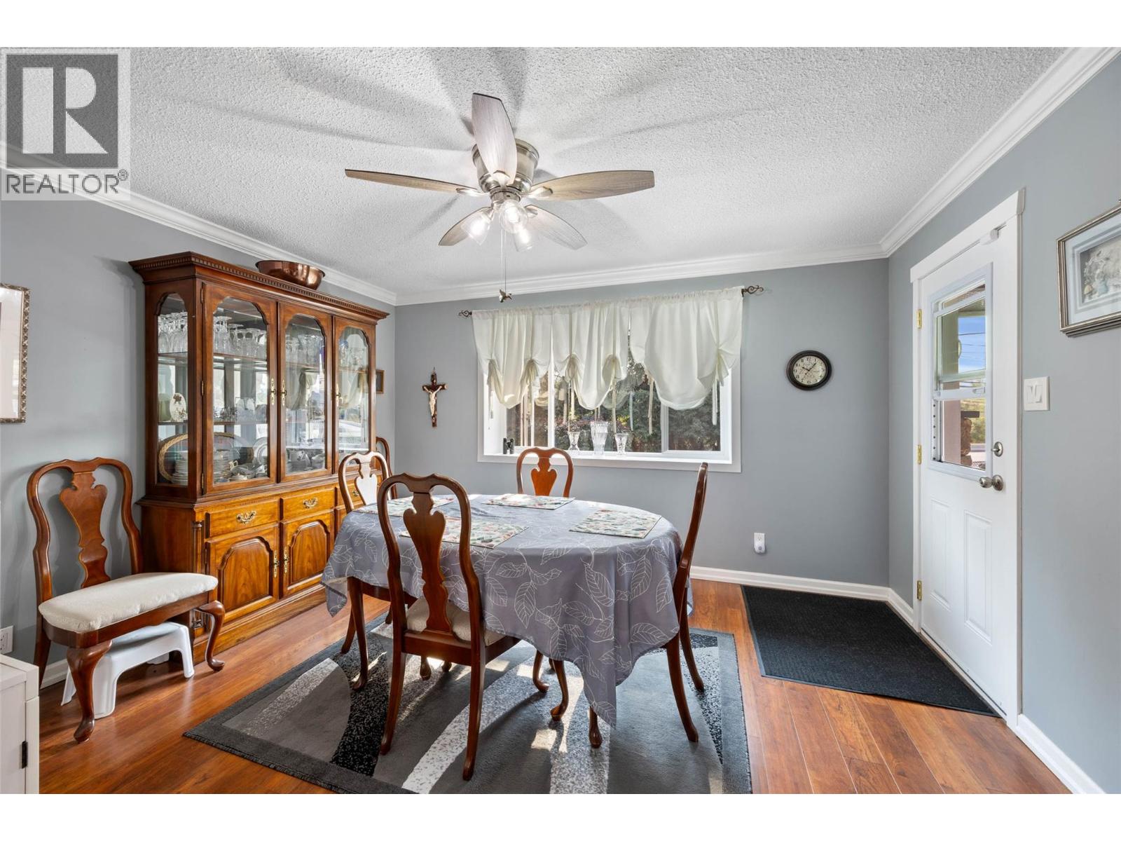 2402 Parkview Drive - 12