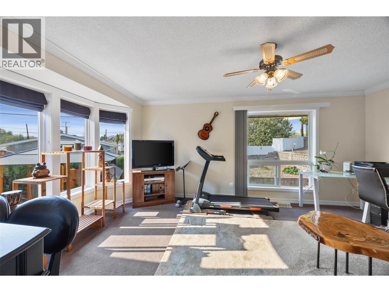 2402 Parkview Drive - 15