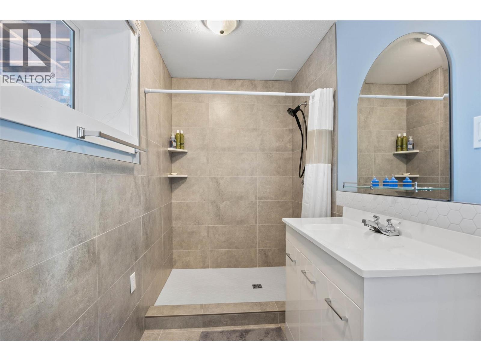 2402 Parkview Drive - 22