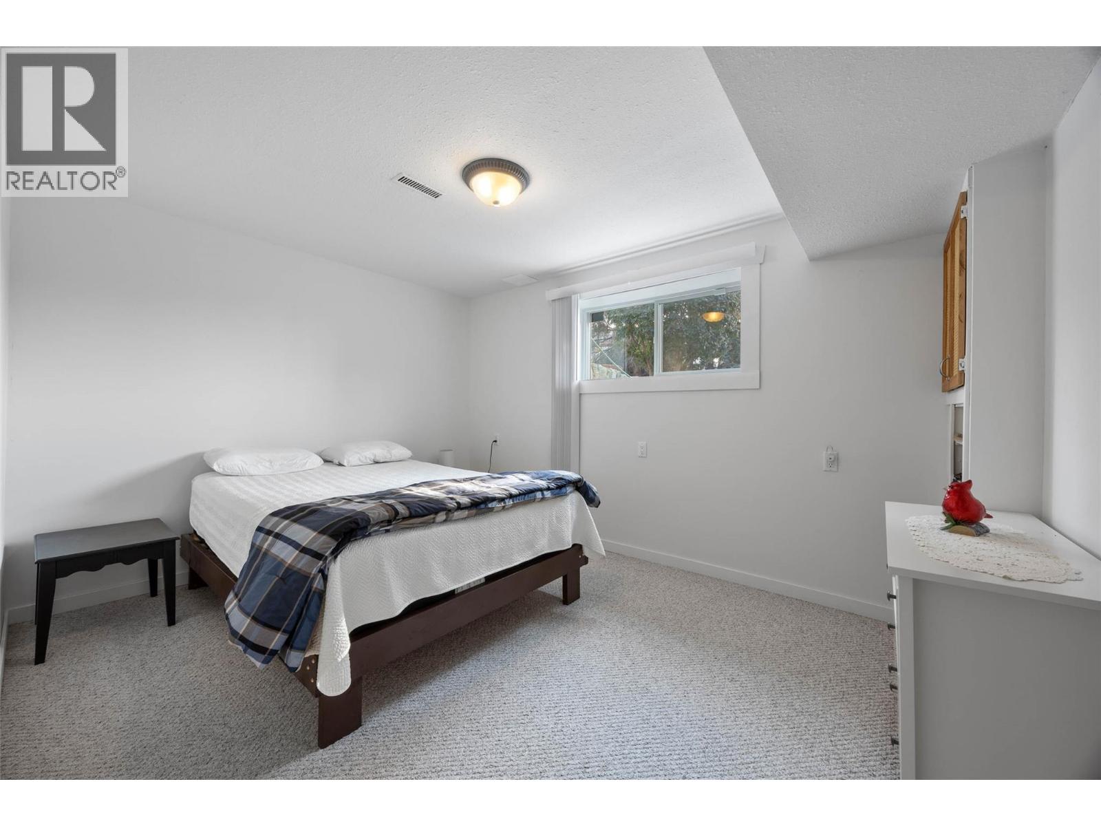 2402 Parkview Drive - 23