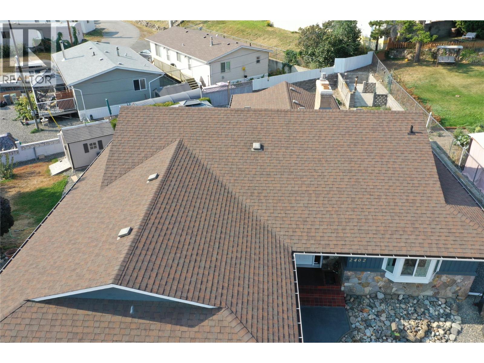 2402 Parkview Drive - 38