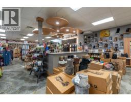 4305 57 Avenue, Lloydminster, AB T9V1Y4 Photo 6