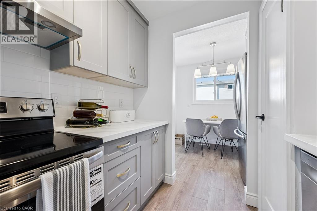 224G HARVARD Place, Waterloo, Ontario, N2J4G2 — Photo 6