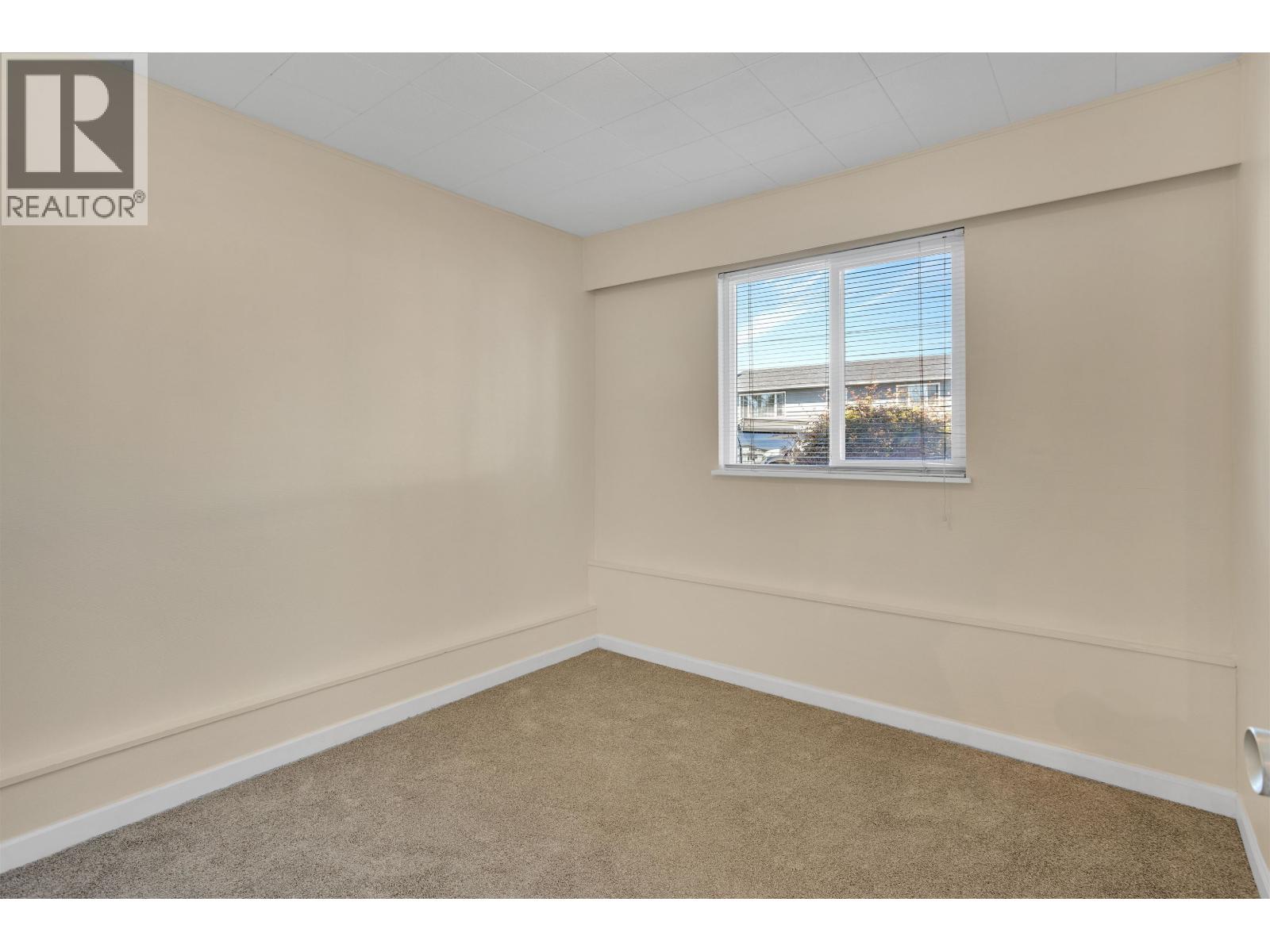 5444 45 Avenue, Delta