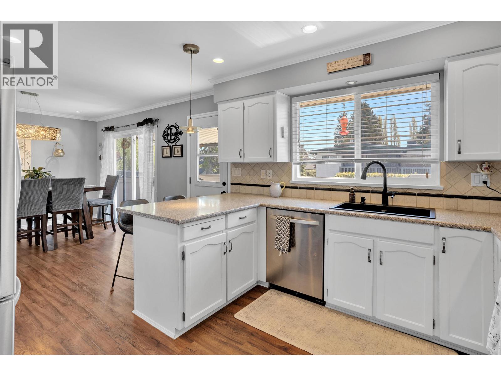 5444 45 Avenue, Delta