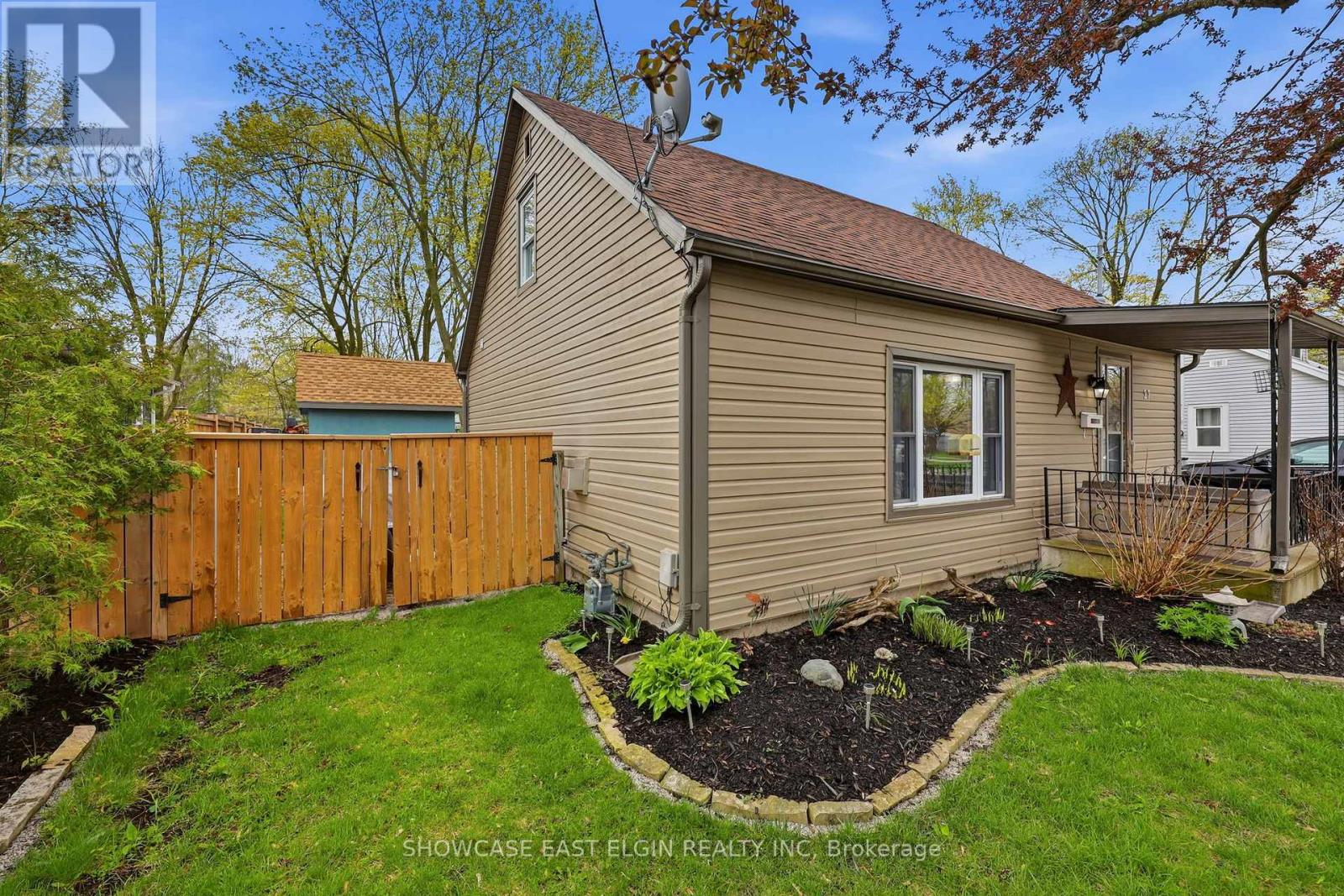 27 LINDEN STREET - 27