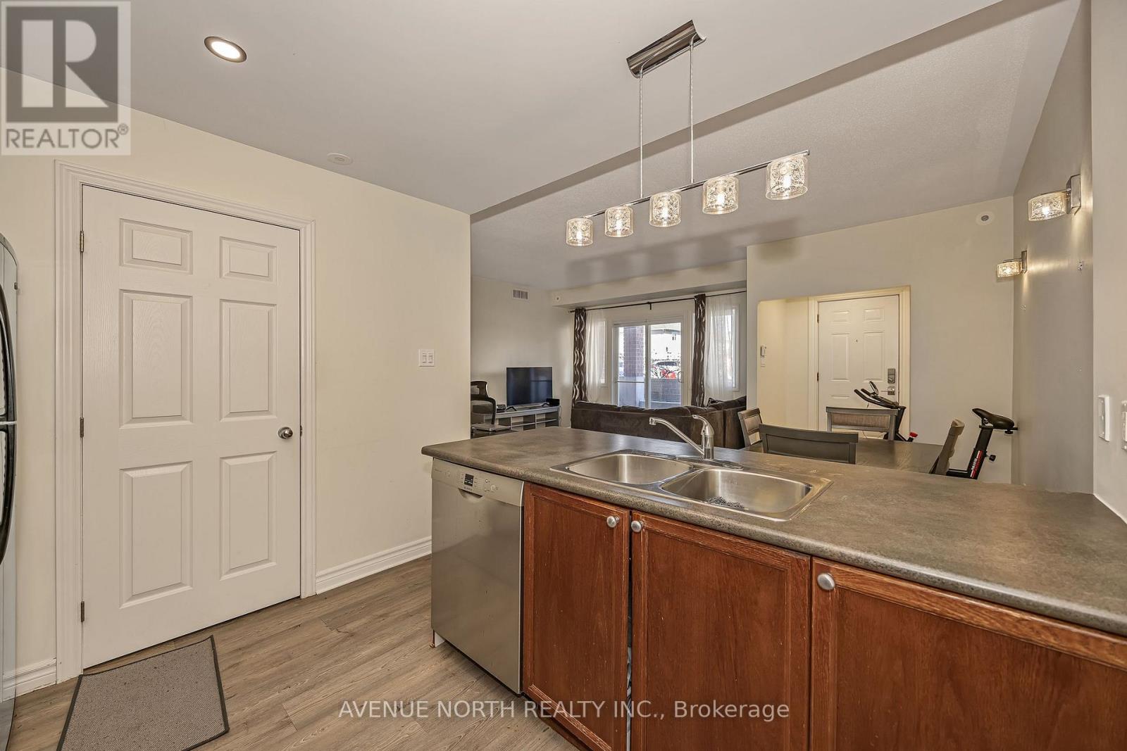 #4 175 WATERBRIDGE DRIVE - 11