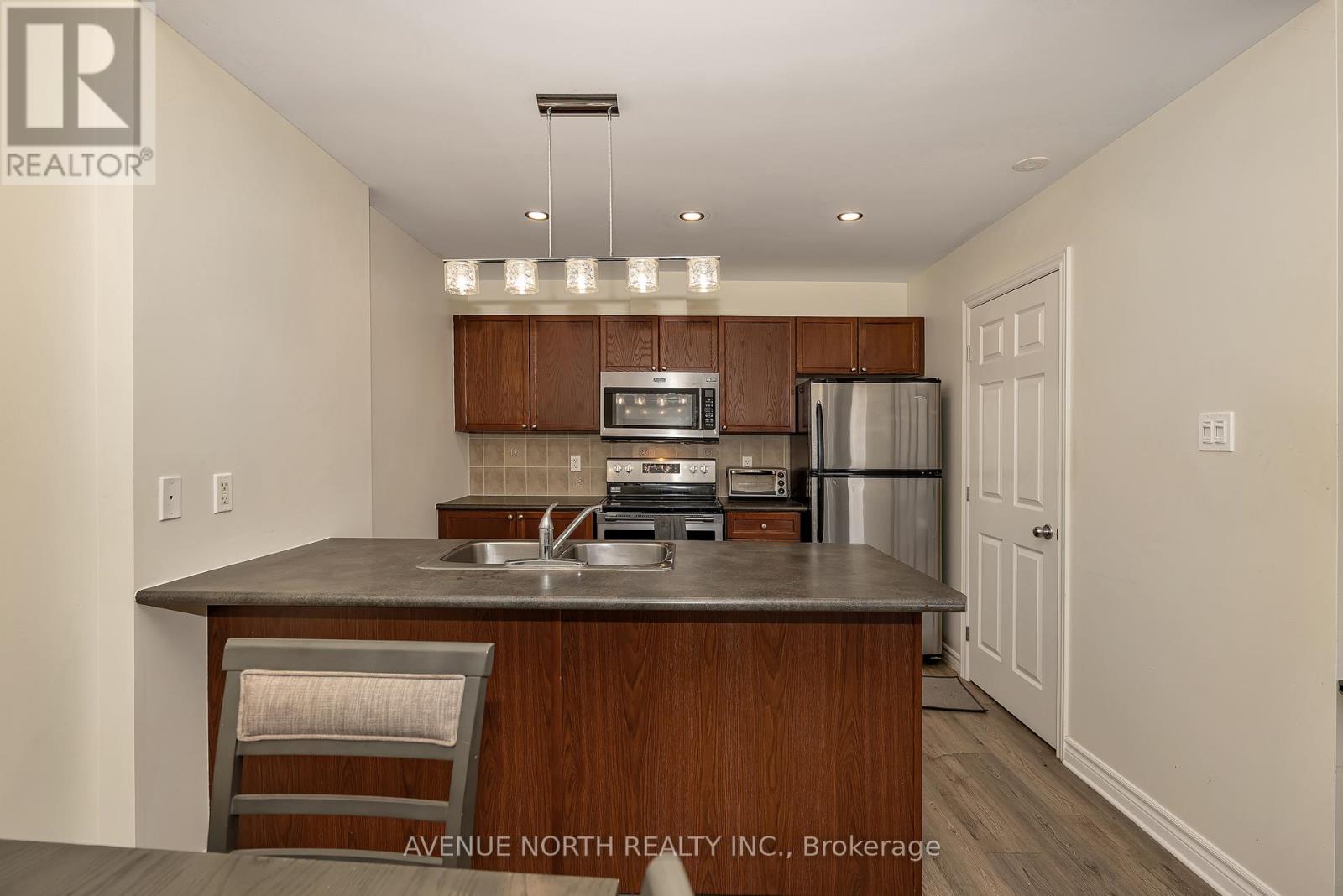 #4 175 WATERBRIDGE DRIVE - 14