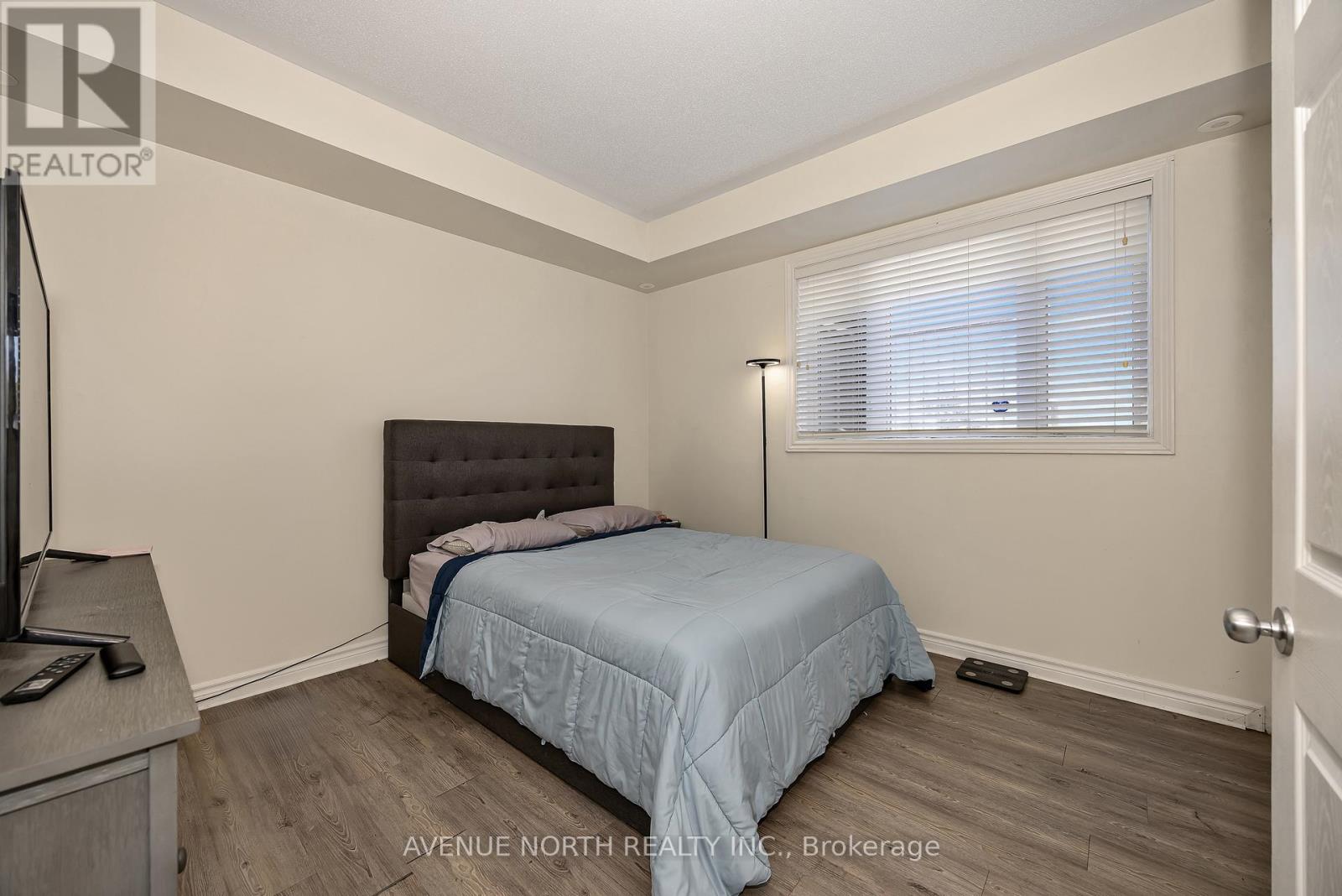 #4 175 WATERBRIDGE DRIVE - 21