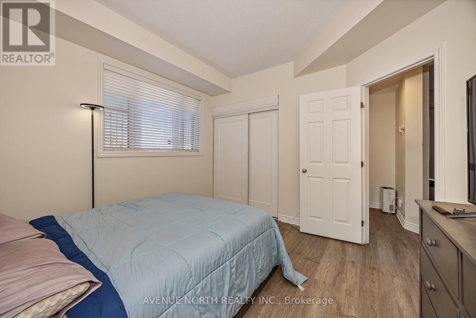#4 175 WATERBRIDGE DRIVE - 23