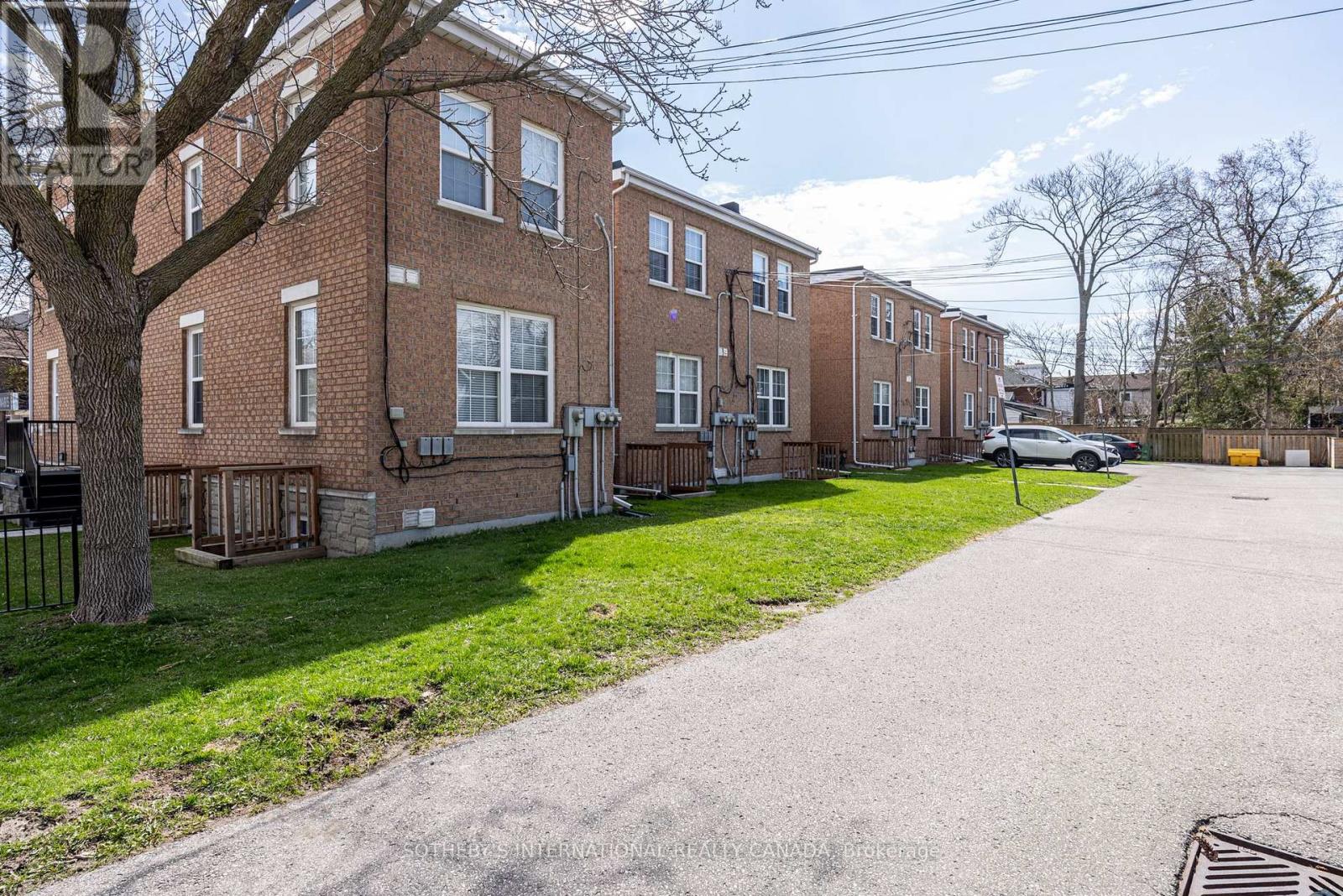 #C 74 COXWELL AVENUE - 20