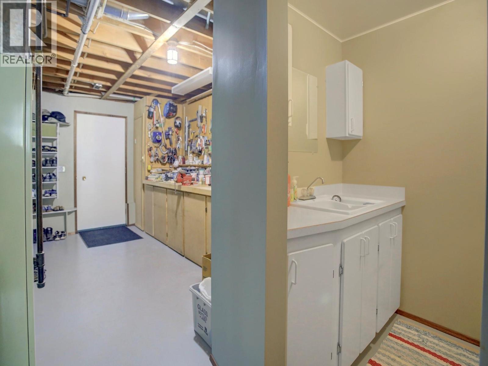  1277 BEGLEY Road, Kelowna